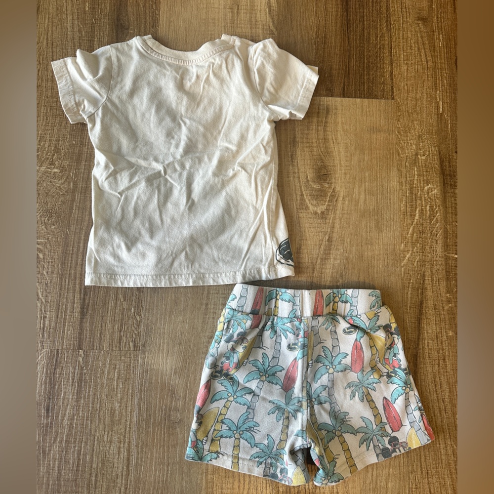Mickey Mouse T-Shirt and Tropical Shorts Set 3T - Picture 4 of 4